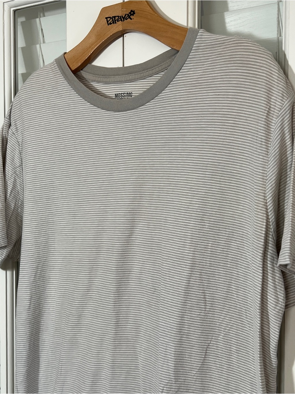 Mossimo Supply Co. Gray & White Microstripe 100% Cotton Short Sleeve Tee, Size L